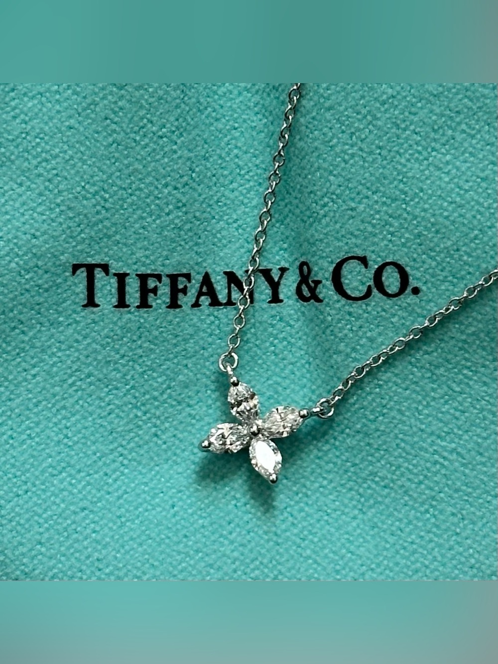 $6,400 Tiffany & Co. Victoria Pendant Necklace Platinum Marquise Diamonds Small